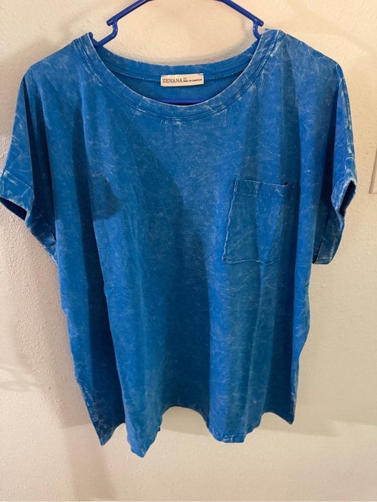 Zenana Outfitters Tops - Zenana Outfitters Vibrant Blue Wash Short Sleeve Pocket Tee NWOT